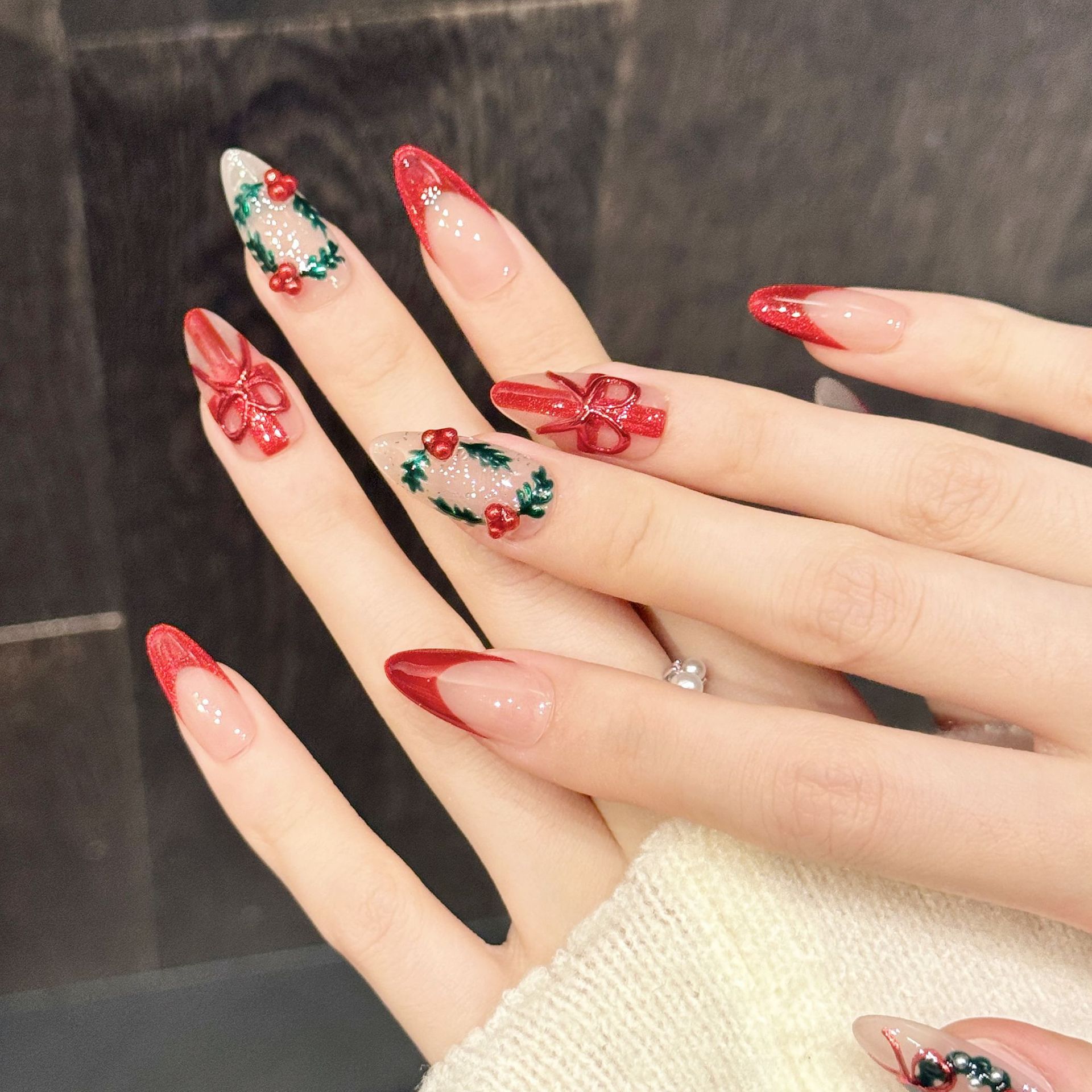 10Pcs Christmas Red Nude Mediu - огляд і ціна Nail Art Press On